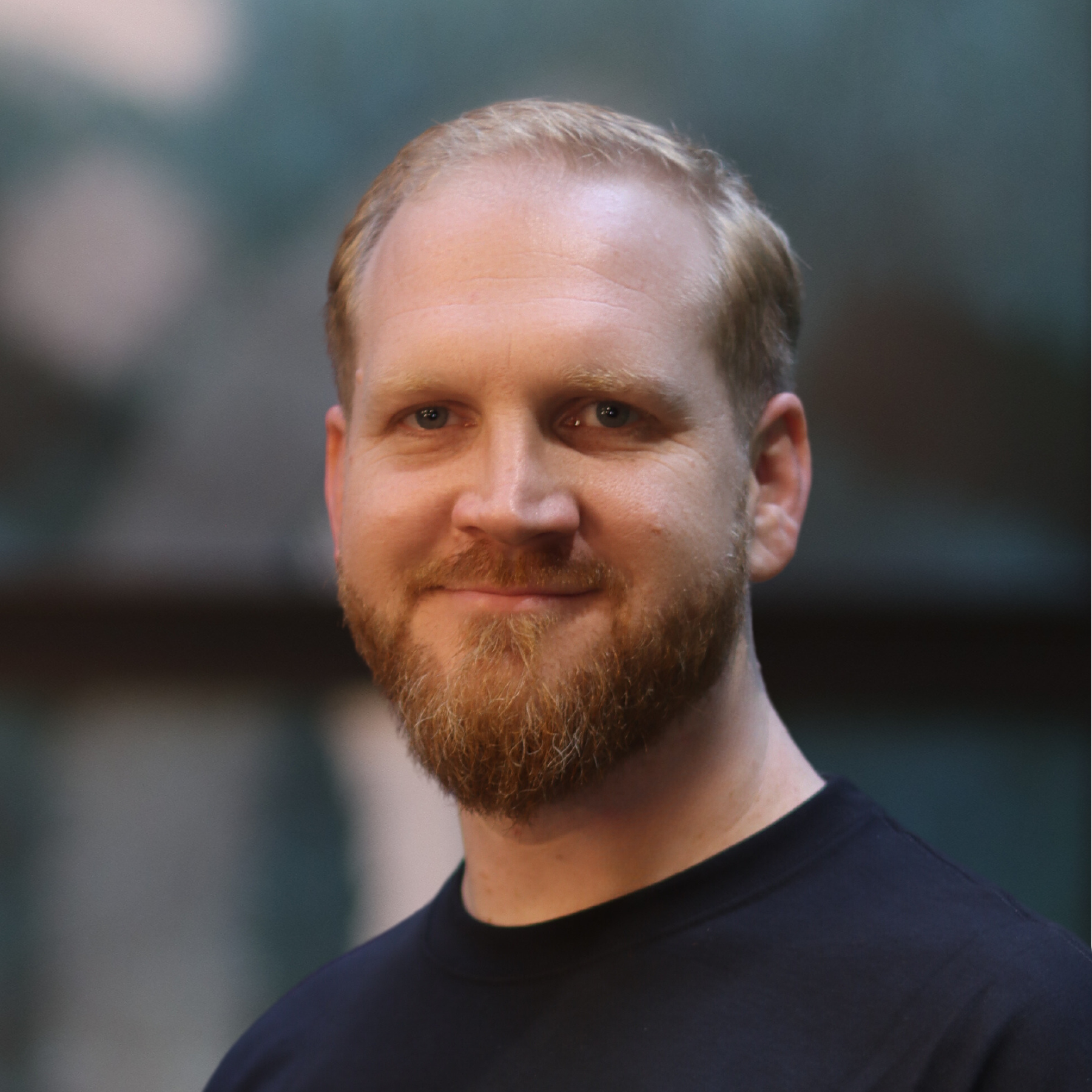 media-contact-avatar